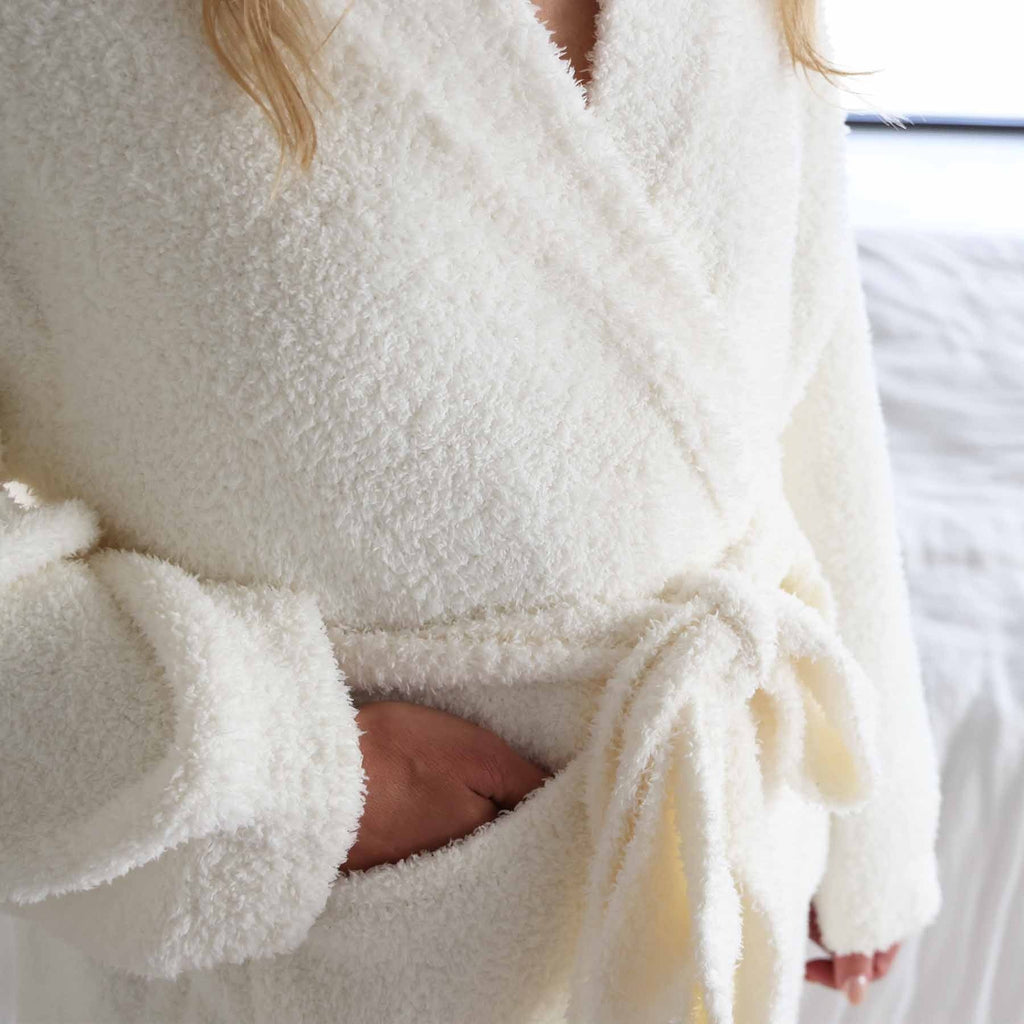 CuddleLaneTM Adult Robe | Cream