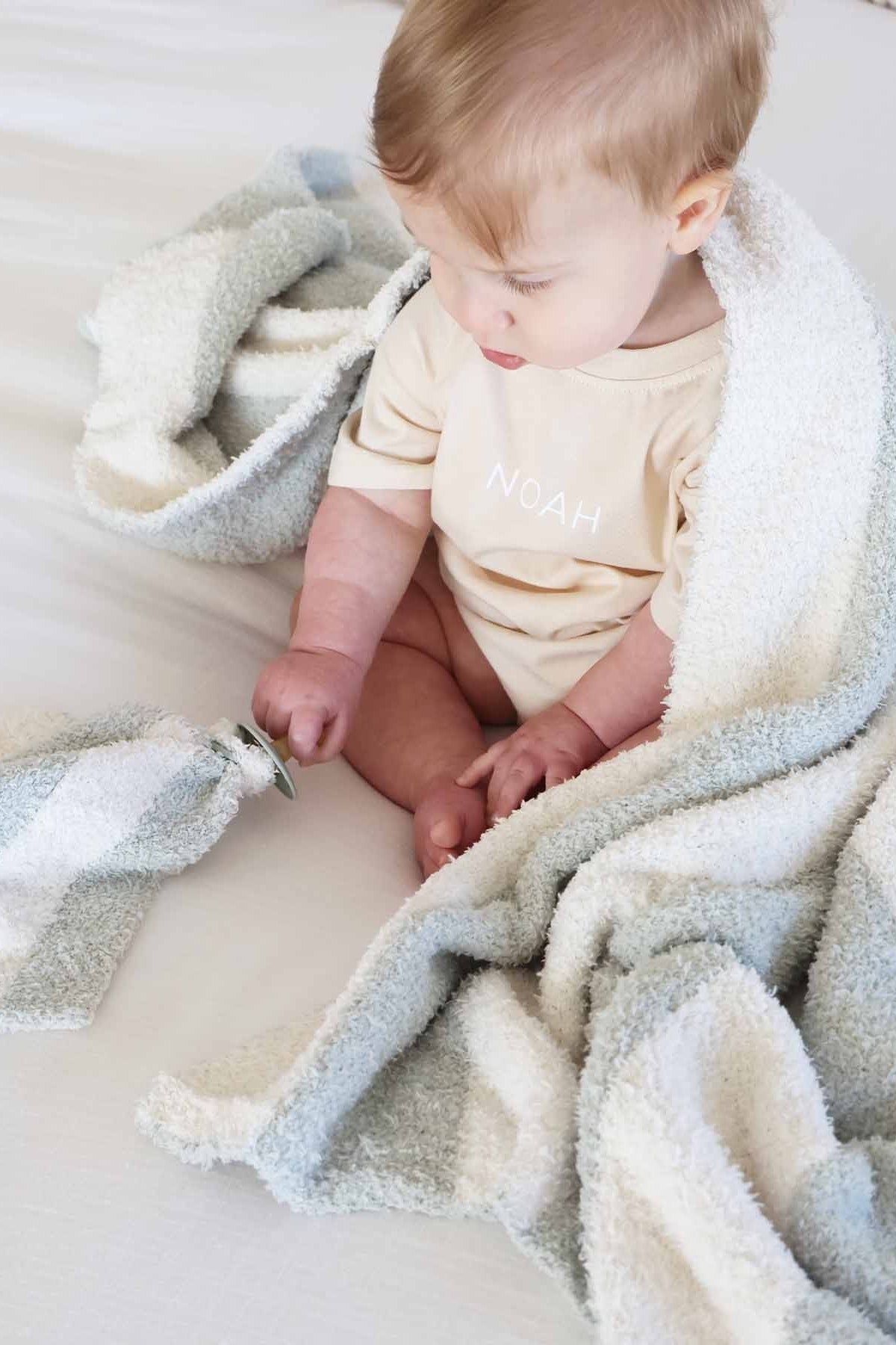 CuddleLaneTM Luxe Blankets | Stripe