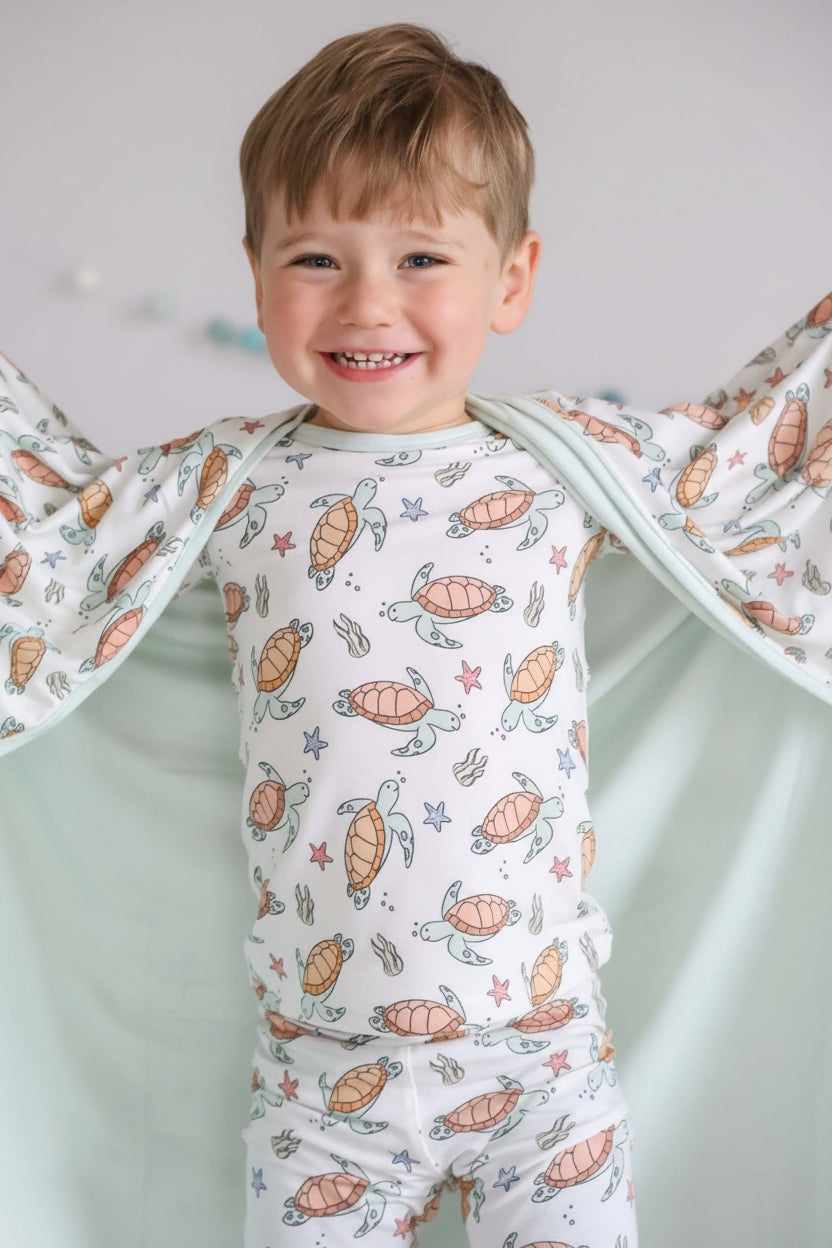 Double Sided Bamboo Blanket | Turtley Rad