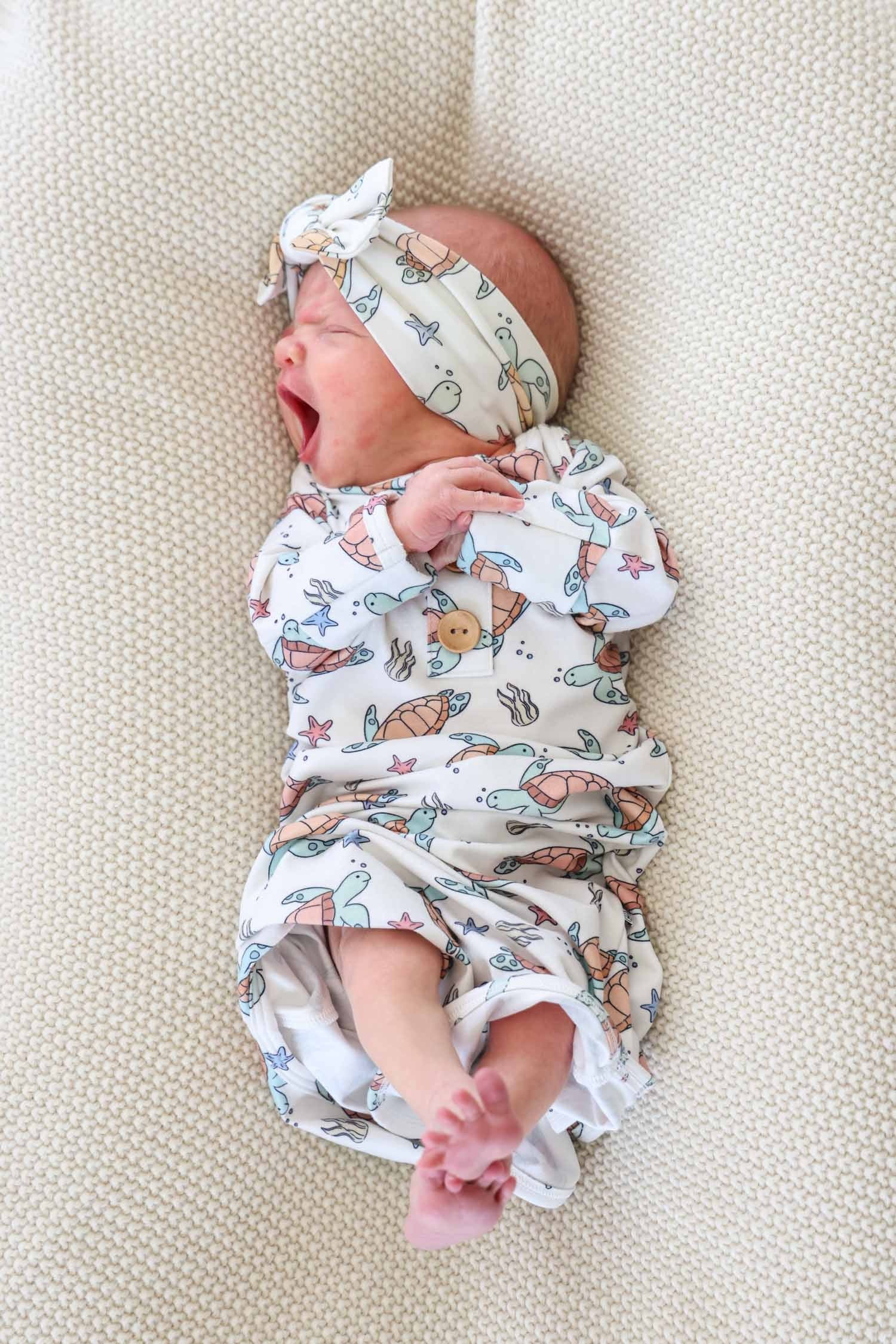 Newborn Baby Knot Gown & Hat Set | Turtley Rad