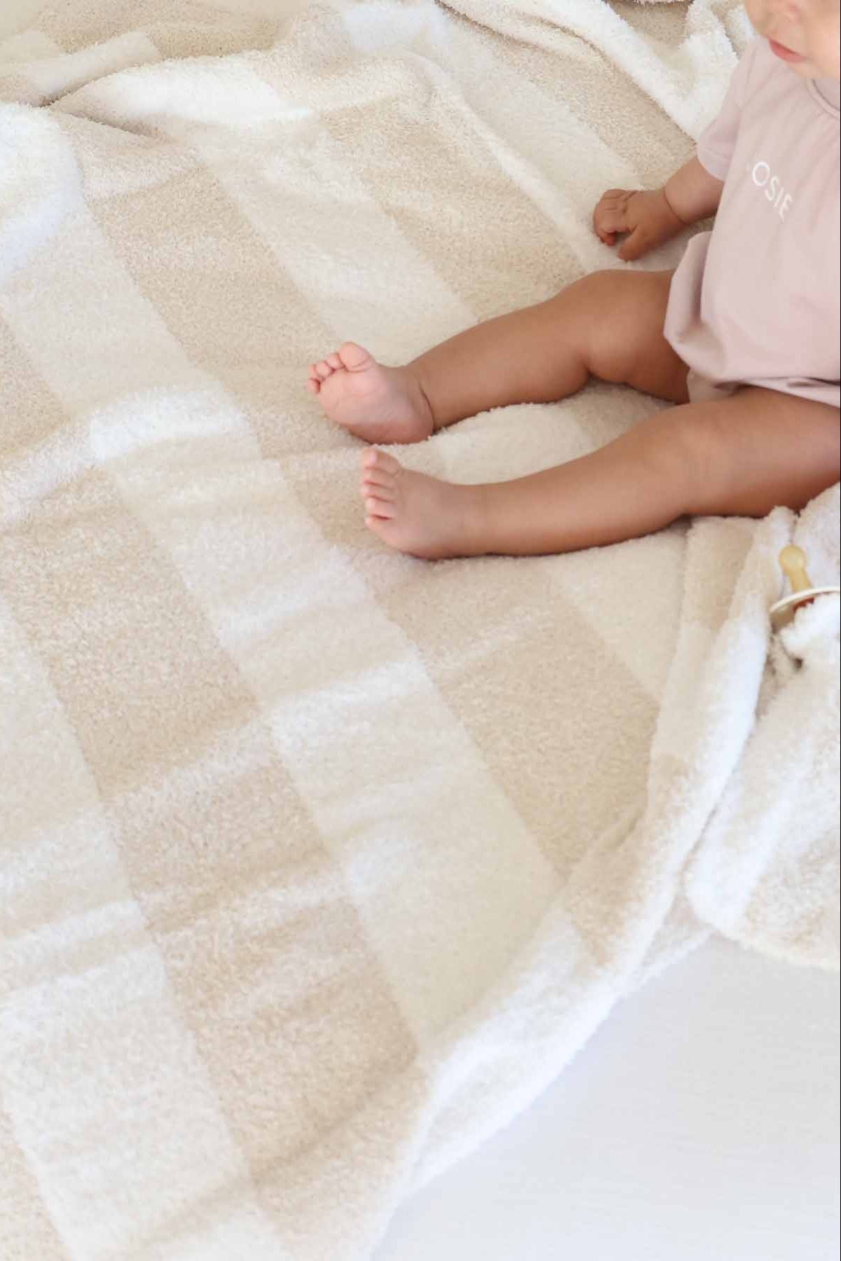 CuddleLaneTM Luxe Blankets | Stripe