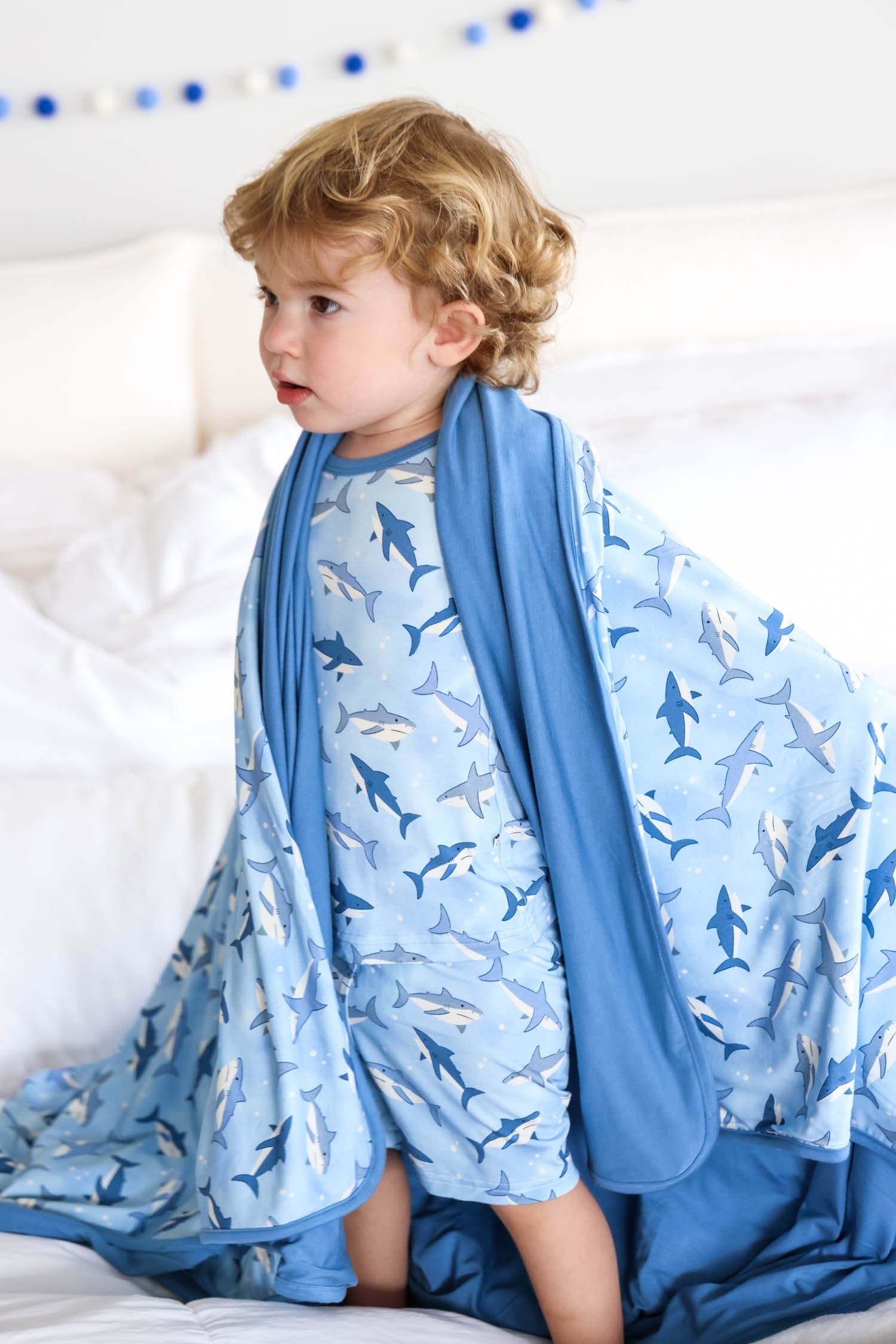 Double Sided Bamboo Blanket | Fin Friends