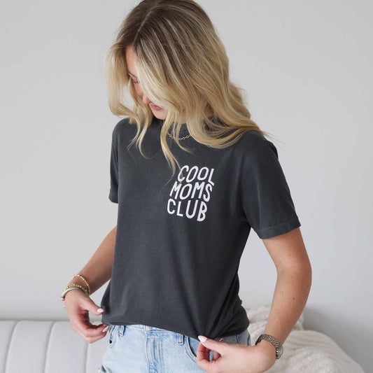 Cool Moms Club Graphic Tee | Pepper