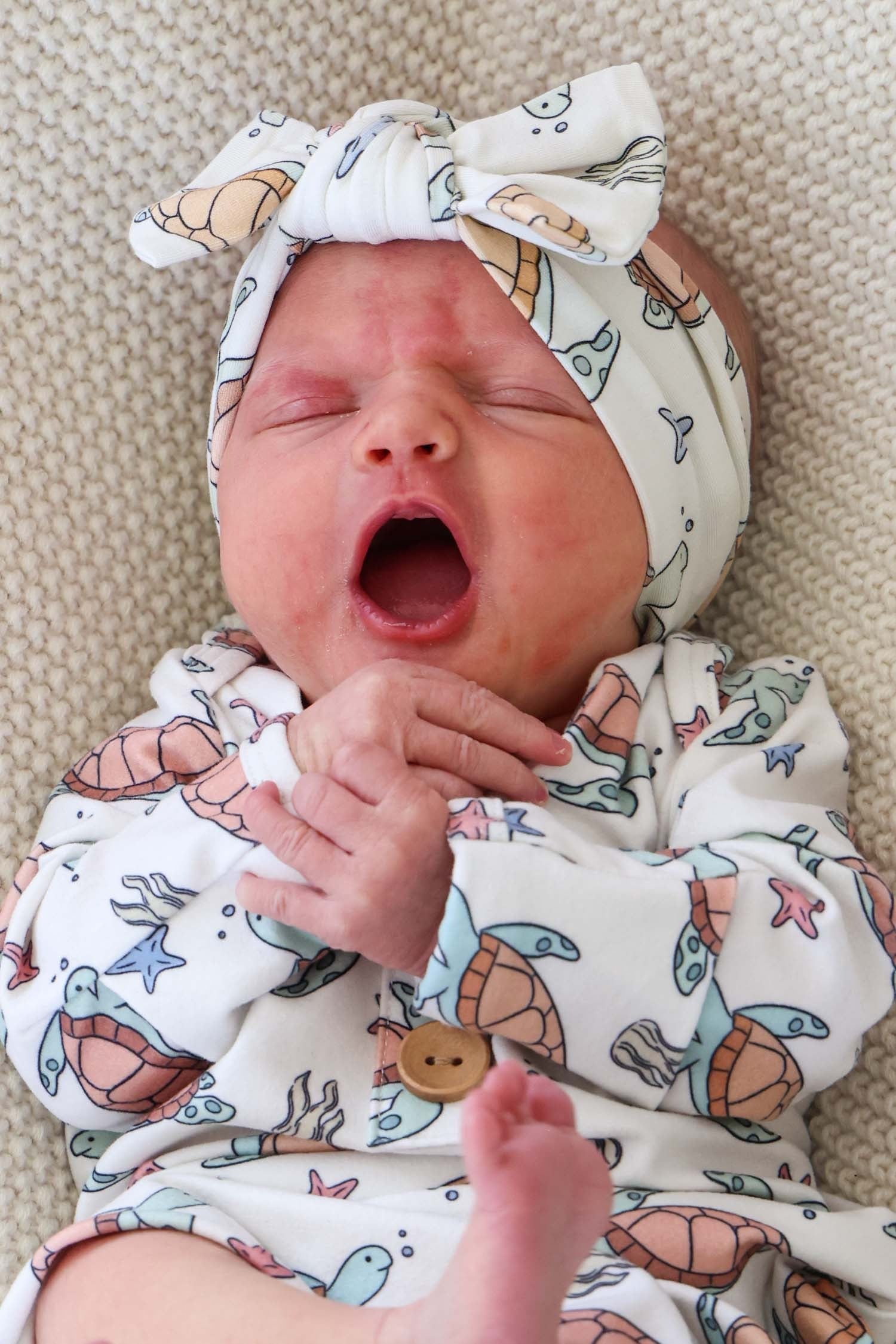 Newborn Baby Knot Gown & Hat Set | Turtley Rad