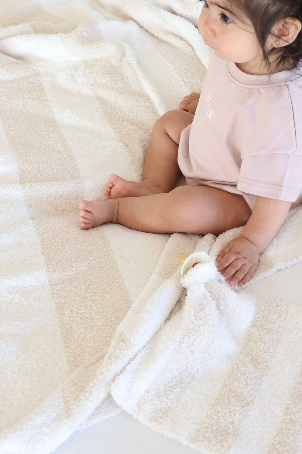 CuddleLaneTM Luxe Blankets | Stripe